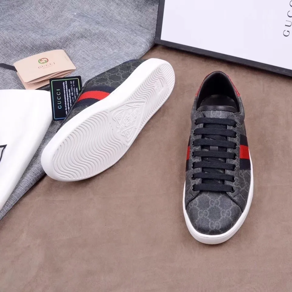👟👟Ex-factory price 420👟👟 Newly upgraded high version of men's and women's wear, (GUCCI) official website's latest casual and fashionable couple shoes, hot style The style is simple and elegant, exclusive for couples. Unique official website latest brand elements 👑 original Gucci decoration, fashionable and generous, original material cowhide ✅ sheepskin lining, official website designated wear-resistant casual outsole, real-life photos of classic models in the counter, women's 35-40, men's 38--44 sizes